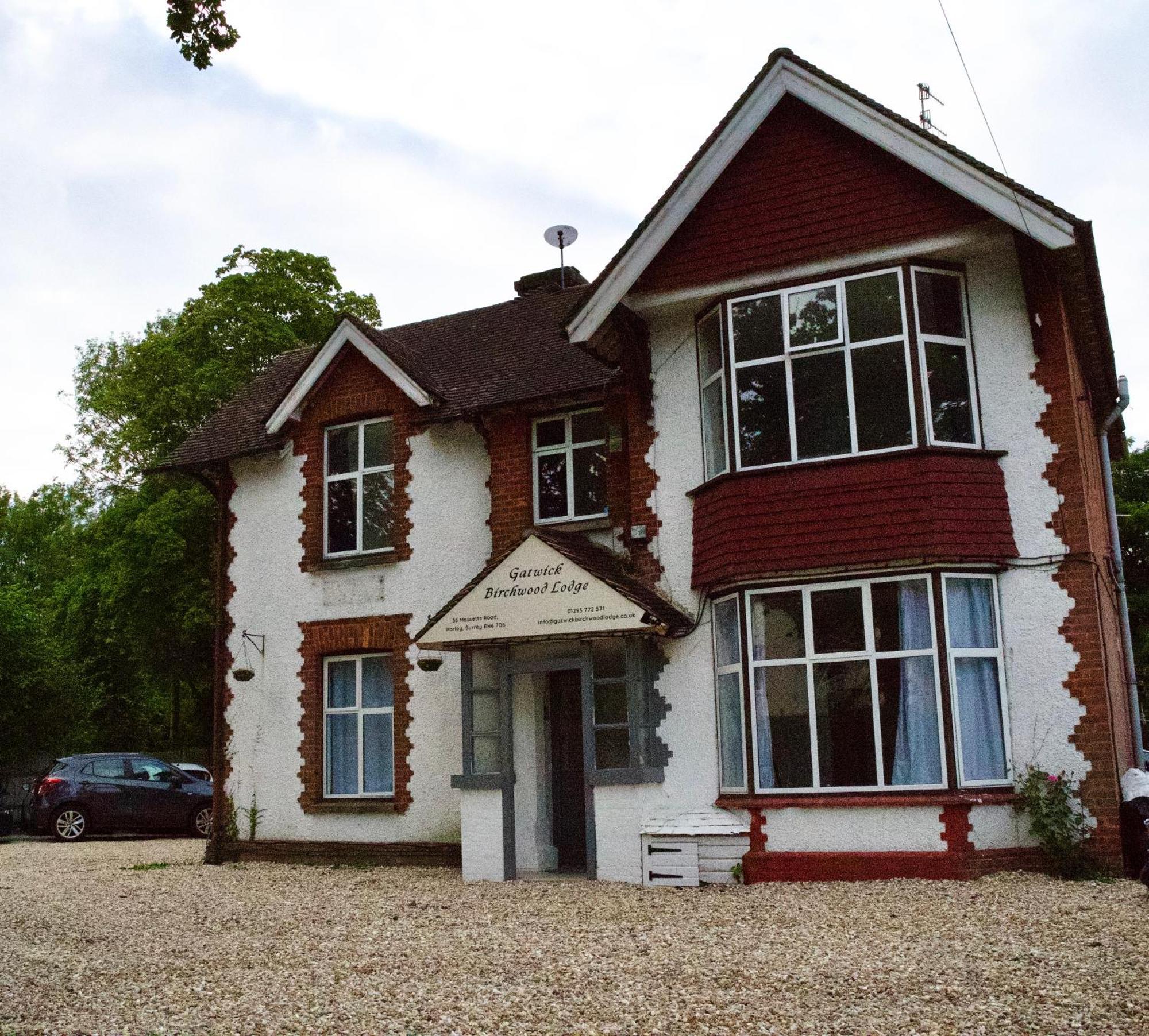 Gatwick Birchwood Lodge With Holiday Parking Horley Ngoại thất bức ảnh