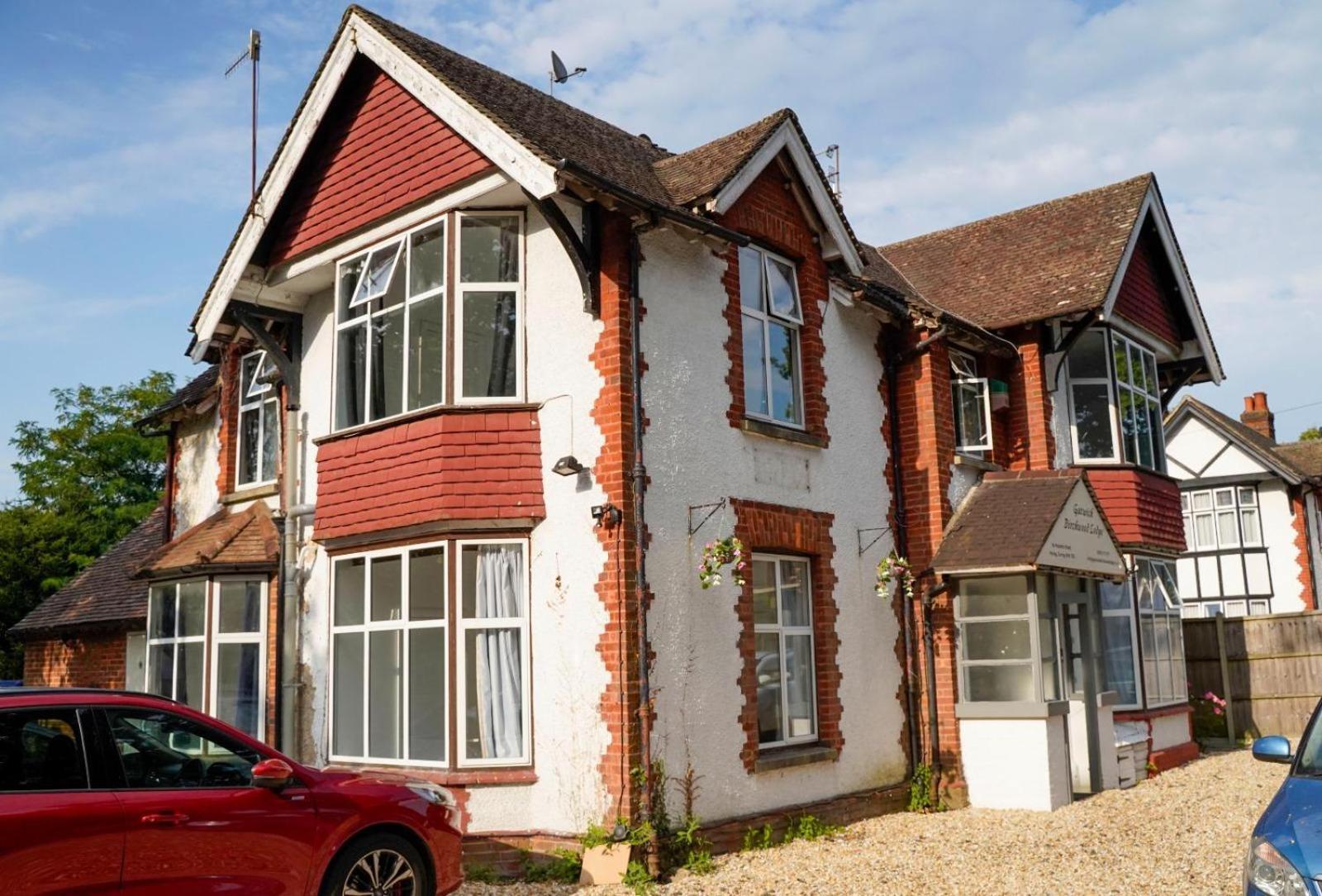 Gatwick Birchwood Lodge With Holiday Parking Horley Ngoại thất bức ảnh